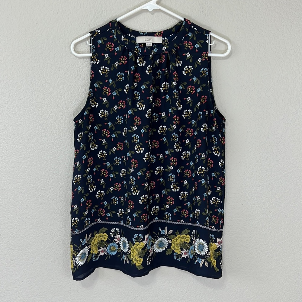 LOFT Sleeveless Floral Top Size Medium